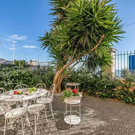 Les Rives D'or With Sea View Terrace - Happy * مينتون